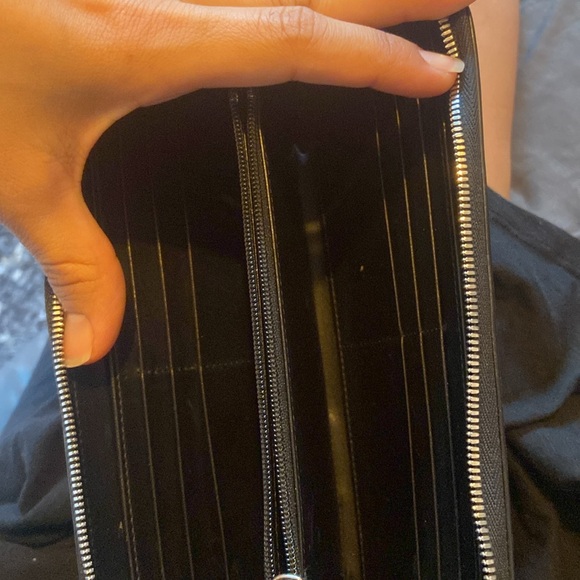 Authentic Cartier Wallet , as is . Bought off The Real Real - Picture 3 of 12
